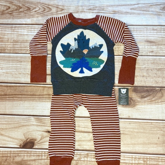 HANDMADE Sweatsuit - NWOT - Grow with me sizing size 3-6T